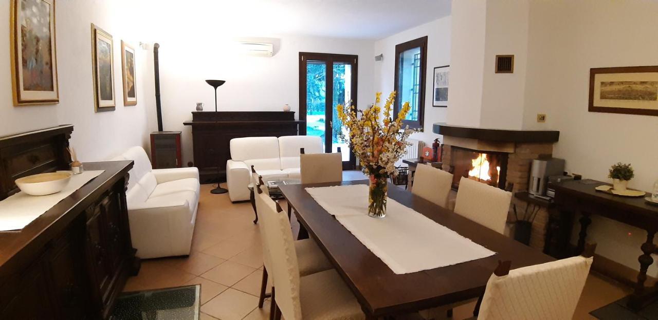 La Torre Di Longara Bed & Breakfast กัลเดรารา ดิ เรโน ภายนอก รูปภาพ