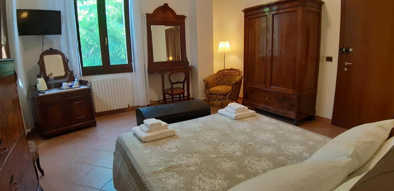 La Torre Di Longara Bed & Breakfast กัลเดรารา ดิ เรโน ภายนอก รูปภาพ