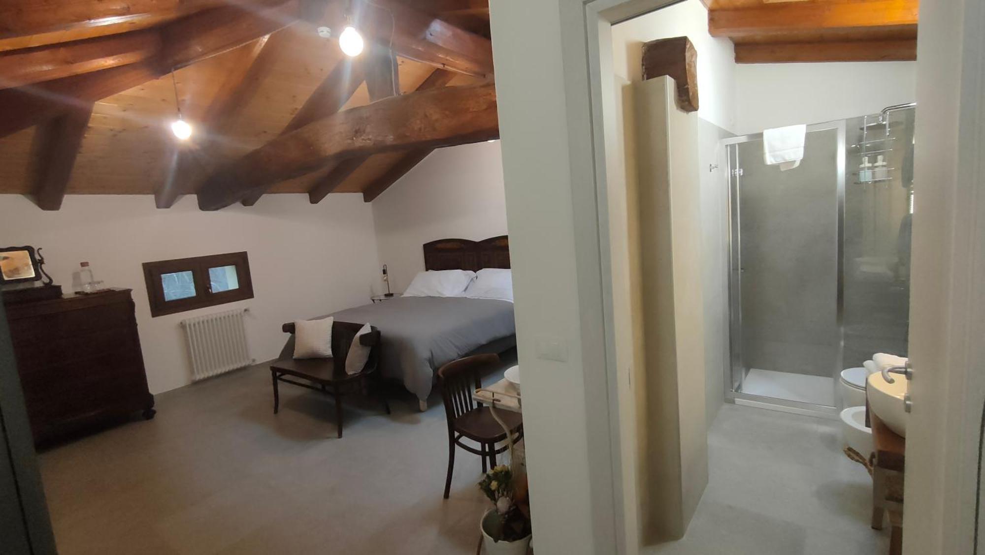 La Torre Di Longara Bed & Breakfast กัลเดรารา ดิ เรโน ภายนอก รูปภาพ